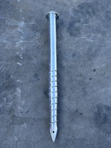 F68 x 1000 x 2.0-120 x 5 screw pile with an M-profile flange, vertical