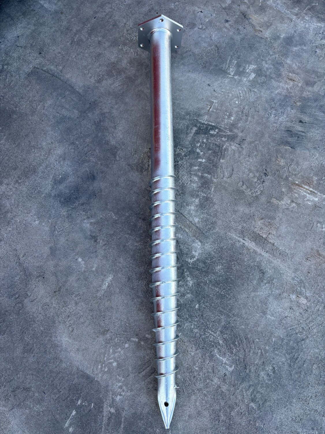 Screw pile F 76 x 1250 x 2.5-160 x 8 with an M-profile flange, vertical